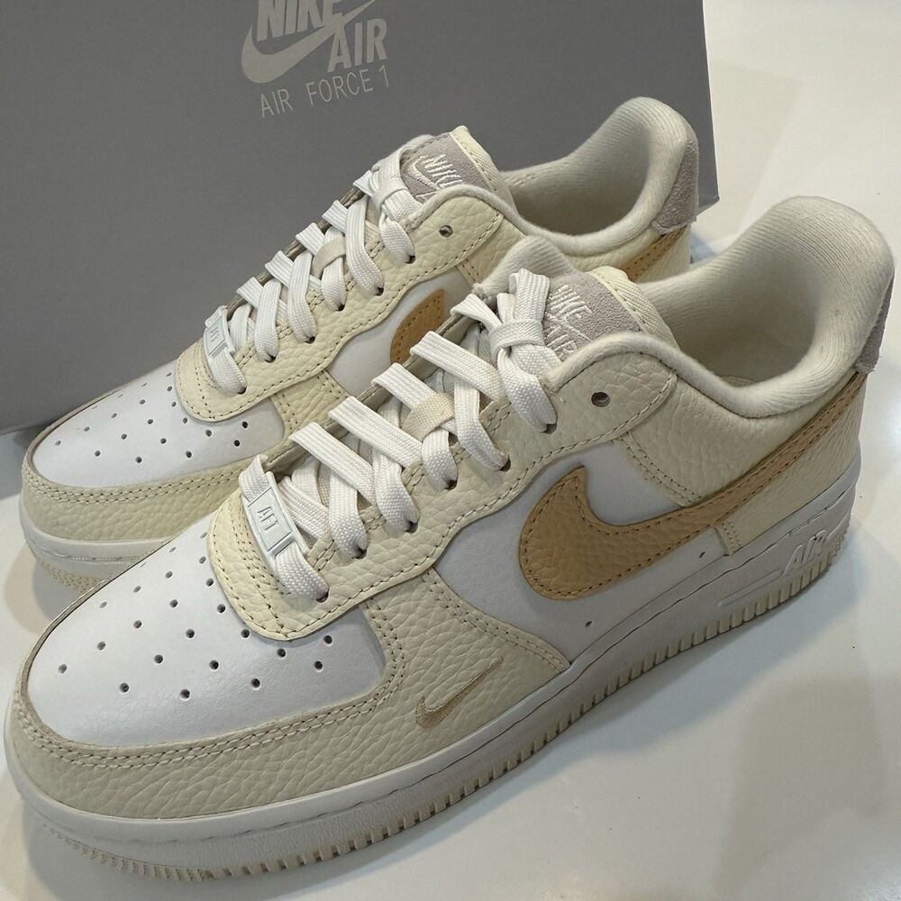 Nike Women's Air Force 1 Low '07 Size 7 'Coconut Milk' DX8953 100 Brand new